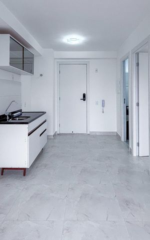 Studio à venda com 28m², 1 quarto e sem vaga Studio à venda com 28m², 1 quarto e sem vagaSala/Cozinha