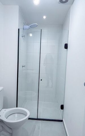 Studio à venda com 28m², 1 quarto e sem vaga Studio à venda com 28m², 1 quarto e sem vagaBanheiro