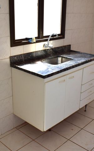 Apartamento para alugar com 37m², 1 quarto e 1 vagaCozinha - Armários