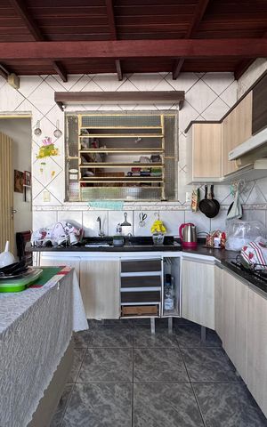 Casa à venda com 129m², 3 quartos e 2 vagas