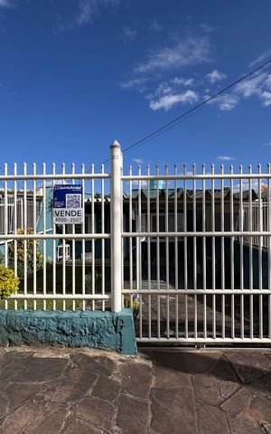Casa à venda com 129m², 3 quartos e 2 vagas