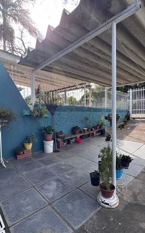 Casa à venda com 129m², 3 quartos e 2 vagas