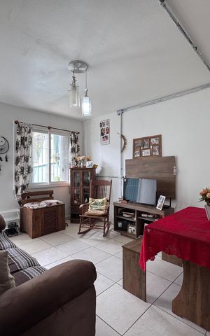 Casa à venda com 129m², 3 quartos e 2 vagas