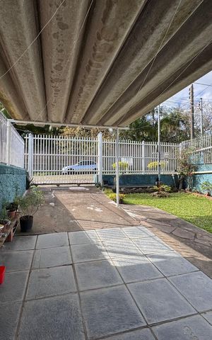 Casa à venda com 129m², 3 quartos e 2 vagas