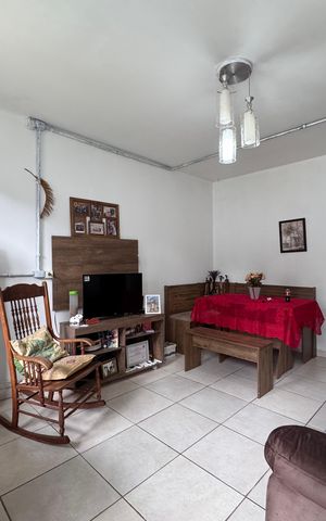Casa à venda com 129m², 3 quartos e 2 vagas