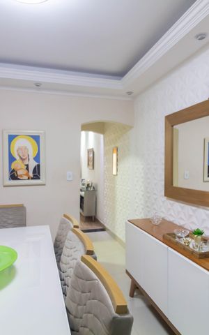 Casa à venda com 191m², 4 quartos e 2 vagas Casa à venda com 191m², 4 quartos e 2 vagasSala de Jantar