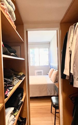 Apartamento à venda com 80m², 2 quartos e 2 vagasCloset da Suíte