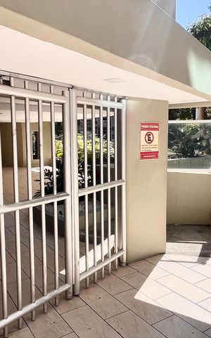 Apartamento à venda com 80m², 2 quartos e 2 vagasFachada