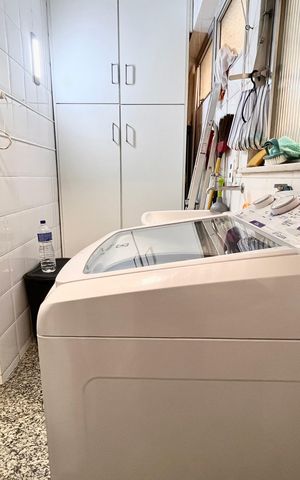 Apartamento à venda com 80m², 2 quartos e 2 vagasÁrea de serviço