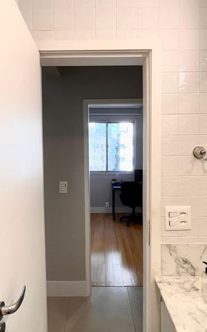 Apartamento à venda com 80m², 2 quartos e 2 vagasBanheiro social