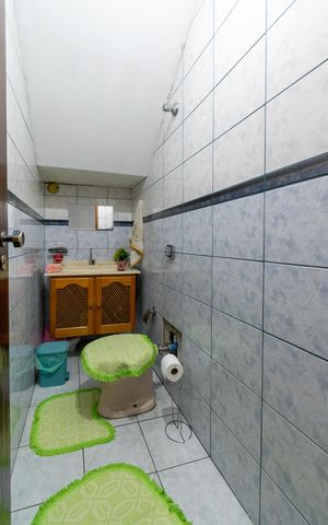 Casa à venda com 177m², 3 quartos e 2 vagas