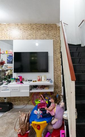 Casa à venda com 177m², 3 quartos e 2 vagas