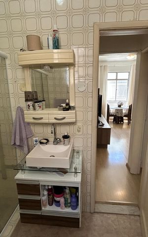 Apartamento à venda com 60m², 2 quartos e sem vagaBanheiro