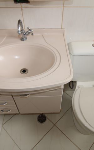 Casa à venda com 150m², 3 quartos e 2 vagasBanheiro