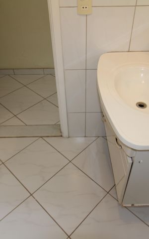 Casa à venda com 150m², 3 quartos e 2 vagasBanheiro 2