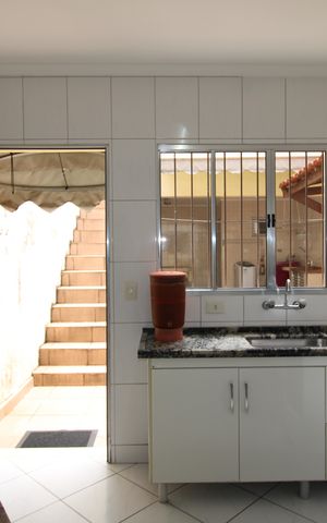 Casa à venda com 150m², 3 quartos e 2 vagasCozinha