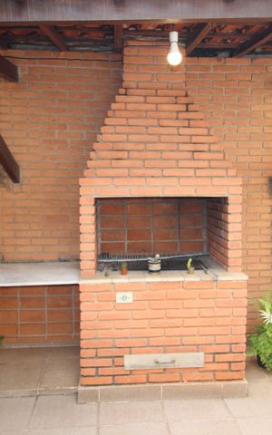 Casa à venda com 150m², 3 quartos e 2 vagasÁrea de Serviço