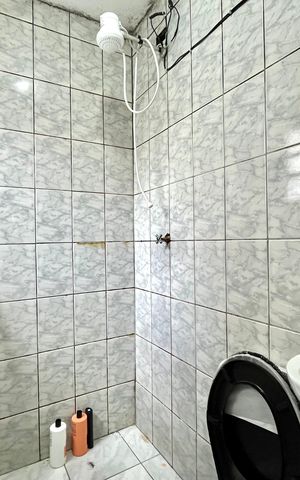 Casa à venda com 90m², 4 quartos e 1 vaga Casa à venda com 90m², 4 quartos e 1 vagaBanheiro 3