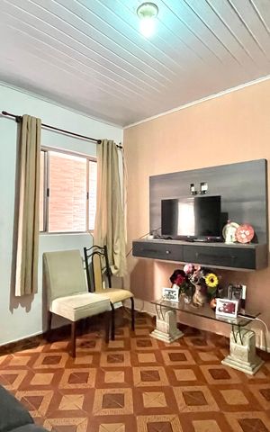 Casa à venda com 90m², 4 quartos e 1 vaga Casa à venda com 90m², 4 quartos e 1 vagaSala