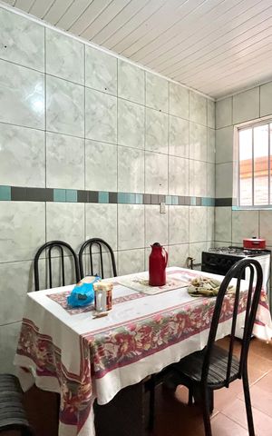 Casa à venda com 90m², 4 quartos e 1 vaga Casa à venda com 90m², 4 quartos e 1 vagaCozinha 1