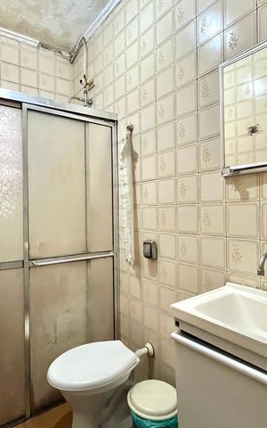 Casa à venda com 90m², 4 quartos e 1 vaga Casa à venda com 90m², 4 quartos e 1 vagaBanheiro 1