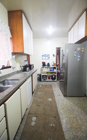 Apartamento à venda com 198m², 3 quartos e 4 vagasCozinha