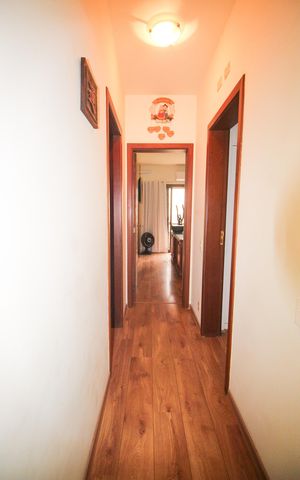 Apartamento à venda com 198m², 3 quartos e 4 vagasCorredor 