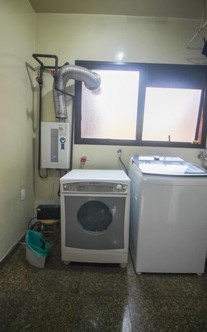 Apartamento à venda com 198m², 3 quartos e 4 vagasÁrea de Serviço