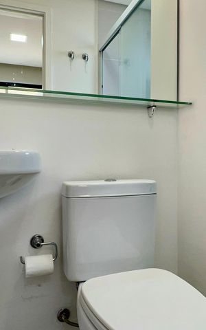Studio para alugar com 40m², 1 quarto e 1 vaga Studio para alugar com 40m², 1 quarto e 1 vagaBanheiro