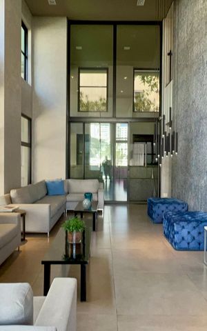 Studio para alugar com 40m², 1 quarto e 1 vaga Studio para alugar com 40m², 1 quarto e 1 vagaHall de entrada