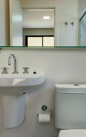 Studio para alugar com 40m², 1 quarto e 1 vaga Studio para alugar com 40m², 1 quarto e 1 vagaBanheiro