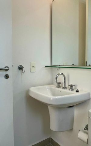 Studio para alugar com 40m², 1 quarto e 1 vaga Studio para alugar com 40m², 1 quarto e 1 vagaBanheiro