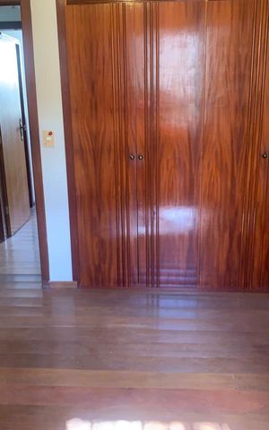 Casa à venda com 290m², 3 quartos e 4 vagas