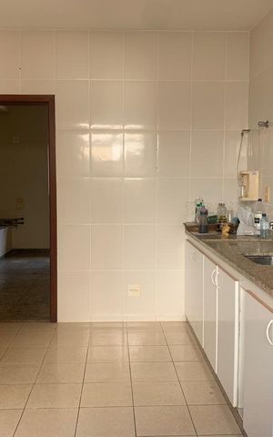Casa à venda com 290m², 3 quartos e 4 vagas