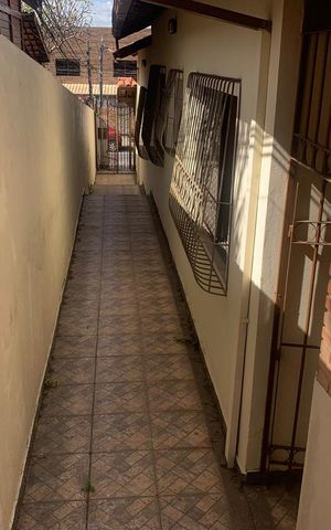 Casa à venda com 290m², 3 quartos e 4 vagas