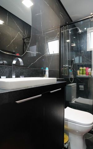 Apartamento à venda com 70m², 2 quartos e 2 vagasBanheiro da suíte