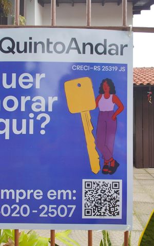 Casa à venda com 135m², 3 quartos e 2 vagasPlaca