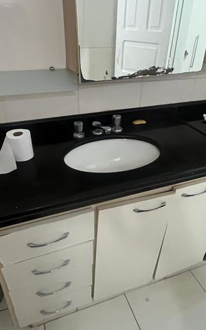 Casa à venda com 178m², 2 quartos e 3 vagas