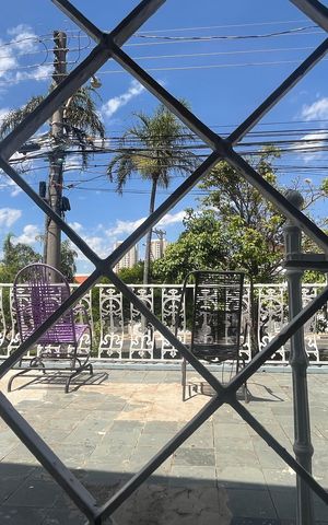 Casa à venda com 178m², 2 quartos e 3 vagas