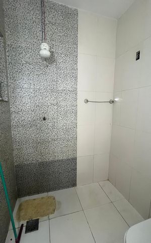 Casa à venda com 178m², 2 quartos e 3 vagas