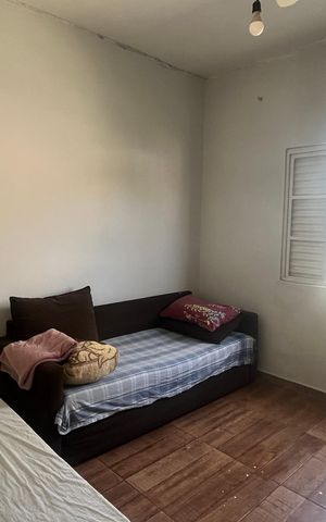 Casa à venda com 178m², 2 quartos e 3 vagas