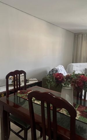 Casa à venda com 178m², 2 quartos e 3 vagas