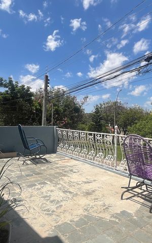 Casa à venda com 178m², 2 quartos e 3 vagas