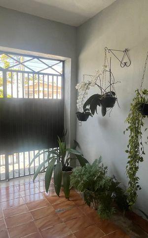 Casa à venda com 178m², 2 quartos e 3 vagas