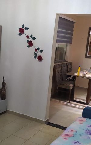 Casa à venda com 221m², 4 quartos e 1 vaga Casa à venda com 221m², 4 quartos e 1 vagaSala