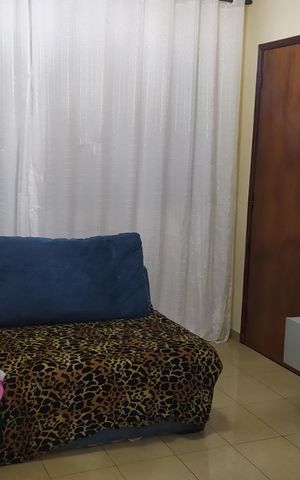 Casa à venda com 221m², 4 quartos e 1 vaga Casa à venda com 221m², 4 quartos e 1 vagaSala