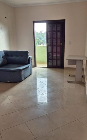 Casa à venda com 221m², 4 quartos e 1 vaga Casa à venda com 221m², 4 quartos e 1 vagaSala