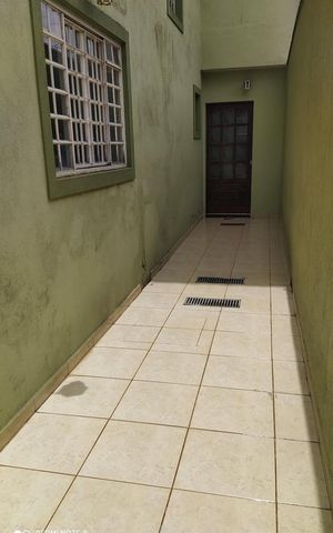 Casa à venda com 221m², 4 quartos e 1 vaga Casa à venda com 221m², 4 quartos e 1 vagaCorredor