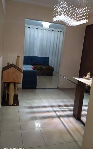 Casa à venda com 221m², 4 quartos e 1 vaga Casa à venda com 221m², 4 quartos e 1 vagaSala