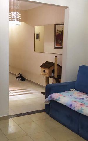 Casa à venda com 221m², 4 quartos e 1 vaga Casa à venda com 221m², 4 quartos e 1 vagaSala